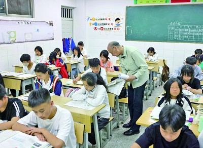 
重庆儿童医院黄牛代挂号电话票贩子号贩子网上预约挂号,住院检查加快,用真情垫高山里孩子的人生