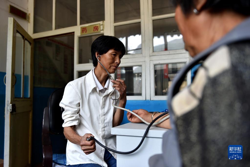 
上海精神卫生中心黄牛代挂号电话票贩子号贩子网上预约挂号,住院检查加快,二十大代表风采丨刘桂珍：守望山村40余年