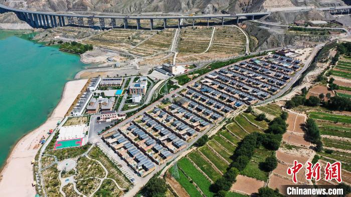 
沈阳医大一院黄牛代挂号电话票贩子号贩子网上预约挂号,住院检查加快,青海高原藏乡见闻：小山村居民在黄河边扎下幸福根