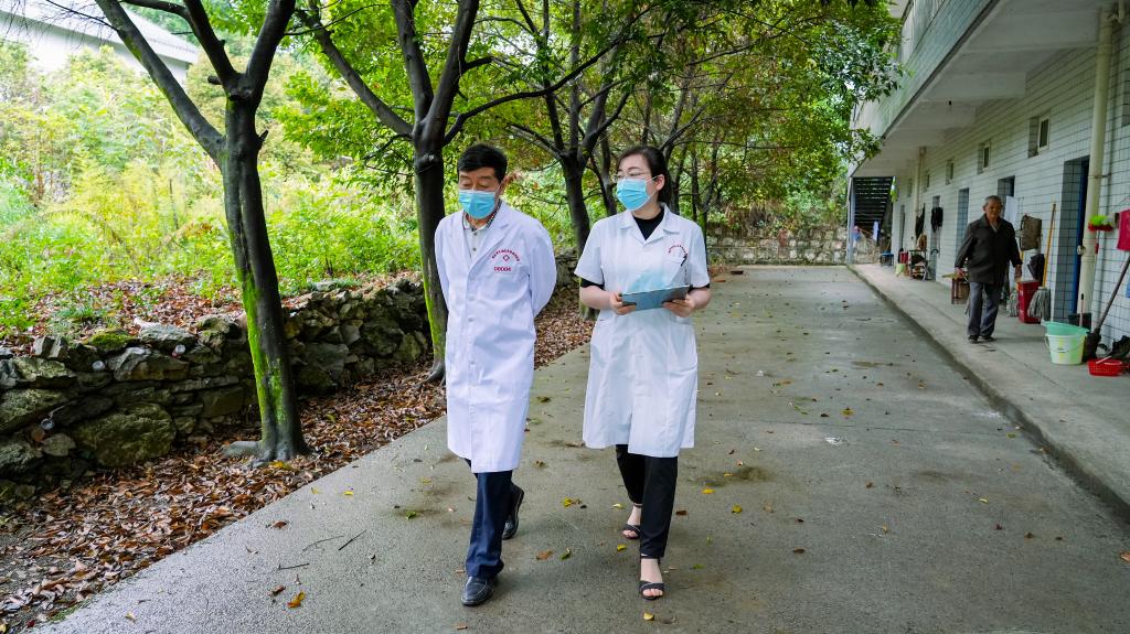 
首都医科大学附属北京同仁医院黄牛代挂号电话票贩子号贩子网上预约挂号,住院检查加快,奋斗者·正青春丨医者蒋朝辉：坚守在麻风病防治一线