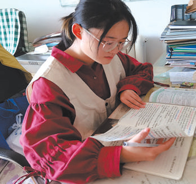 
中国人民解放军总医院黄牛号贩子代挂号,住院检查加快奉献在教育一线（教师节特别报道）