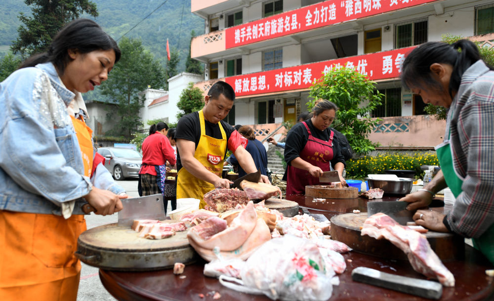 
北京佑安医院黄牛电话,住院检查加快“家没了，但我们还有一双手！”——四川“9·5”泸定地震灾区见闻