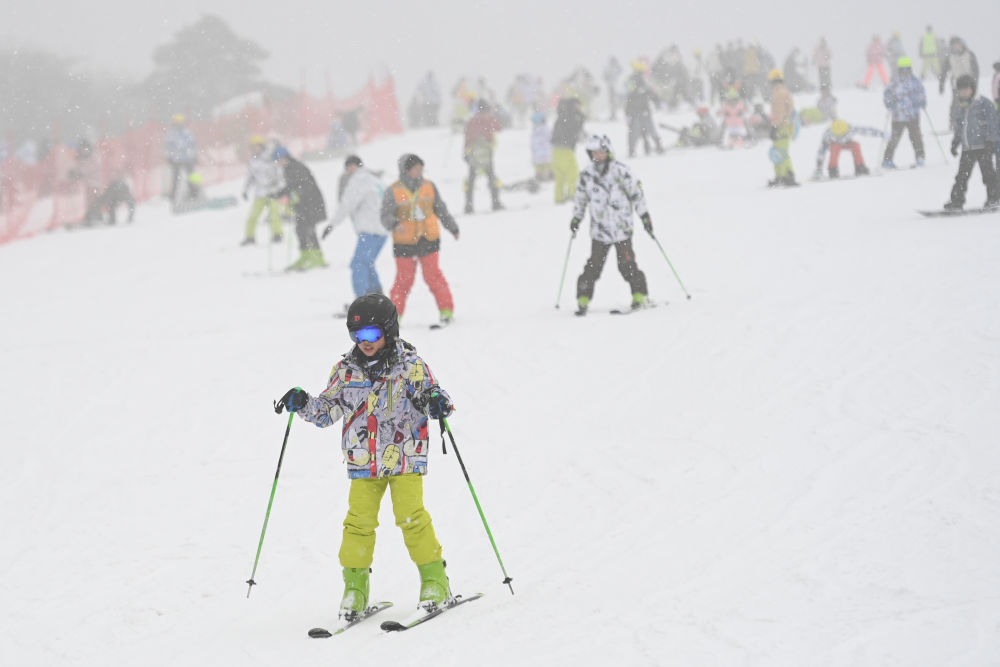 
广州中山眼科医院黄牛代挂号电话票贩子号贩子网上预约挂号,住院检查加快,经济大省挑大梁丨提振“闯”“创”精气神，勇当“稳”“进”主力队——浙江政企携手推动经济回暖观察