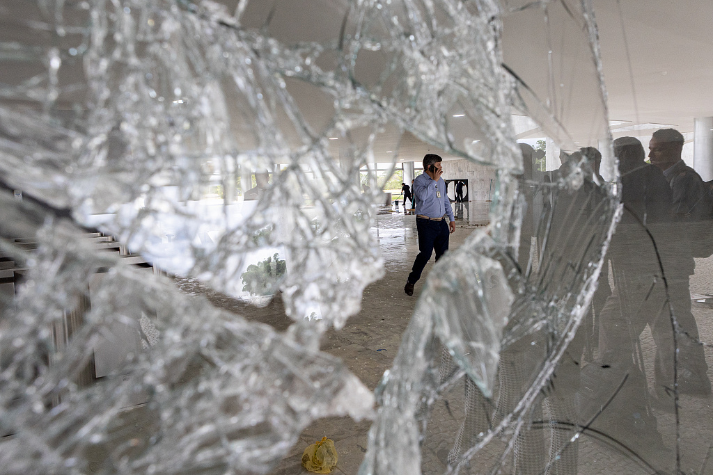 
上海各大医院黄牛代挂号电话票贩子号贩子网上预约挂号,住院检查加快,骚乱后巴西军警角色受质疑，卢拉批：警方“显然是在纵容”