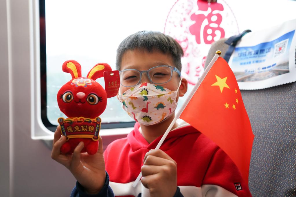 
江苏省人民医院黄牛代挂号电话票贩子号贩子网上预约挂号,住院检查加快,新春走基层丨从长三角到珠三角：春运列车上感受新年脉动