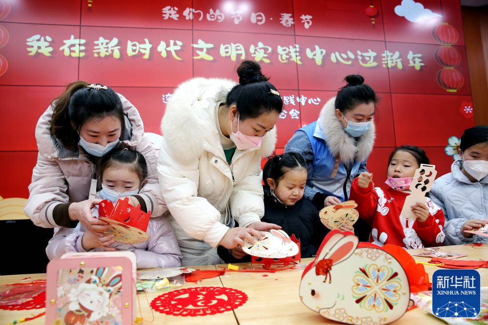 
上海龙华医院黄牛代挂号电话票贩子号贩子网上预约挂号,住院检查加快,多彩寒假