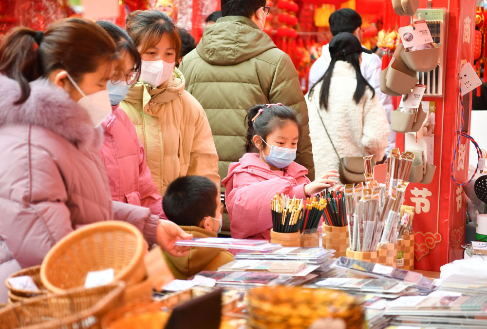 
北京广安门中医院黄牛代挂号电话票贩子号贩子网上预约挂号,住院检查加快,多地消费券上“新” 提振消费年味足