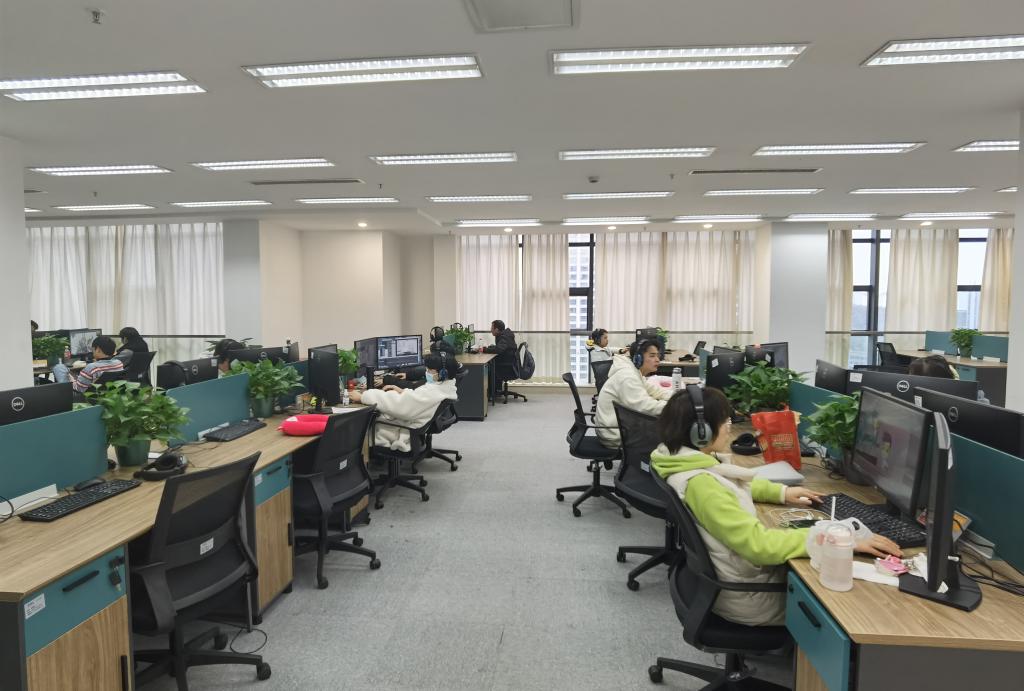 
浙江省中医院黄牛代挂号电话票贩子号贩子网上预约挂号,住院检查加快,“西部算力”为春节“贺岁档”电影增色