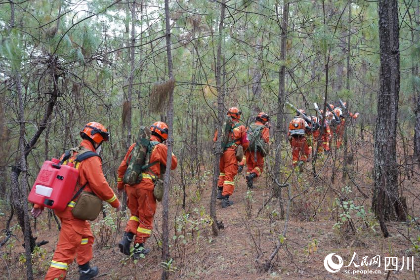 
长春吉大一院黄牛代挂号电话票贩子号贩子网上预约挂号,住院检查加快,森林消防员忠诚守护万家灯火