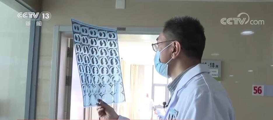 
上海精神卫生中心黄牛代挂号电话票贩子号贩子网上预约挂号,住院检查加快,重症医学“守门人”奋战一线 全力救治新冠患者