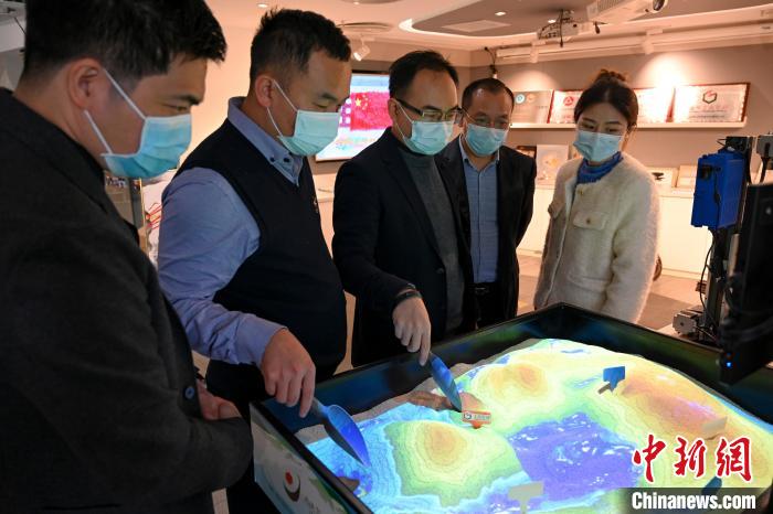 
广州中山一院黄牛代挂号电话票贩子号贩子网上预约挂号,住院检查加快,港青叶兴华在湾区做“超级联系人”：搭平台 寻机遇 系乡情