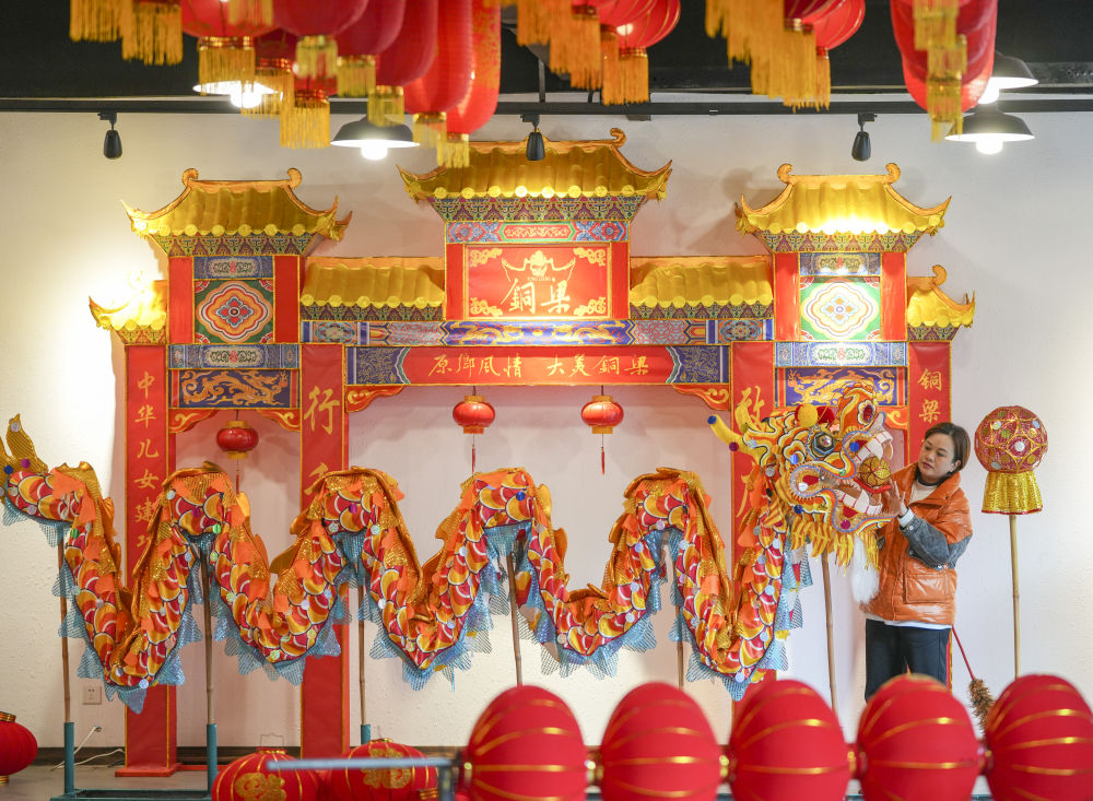 
南京鼓楼医院黄牛代挂号电话票贩子号贩子网上预约挂号,住院检查加快,新春走基层｜重庆铜梁：传统龙灯成富民新产业