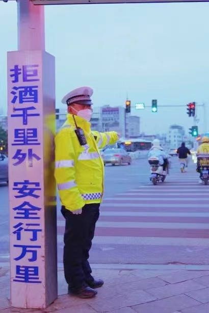
江苏省肿瘤医院黄牛代挂号电话票贩子号贩子网上预约挂号,住院检查加快,【网络中国节·春节】东湖评论：守护万家灯火，书写平安中国
