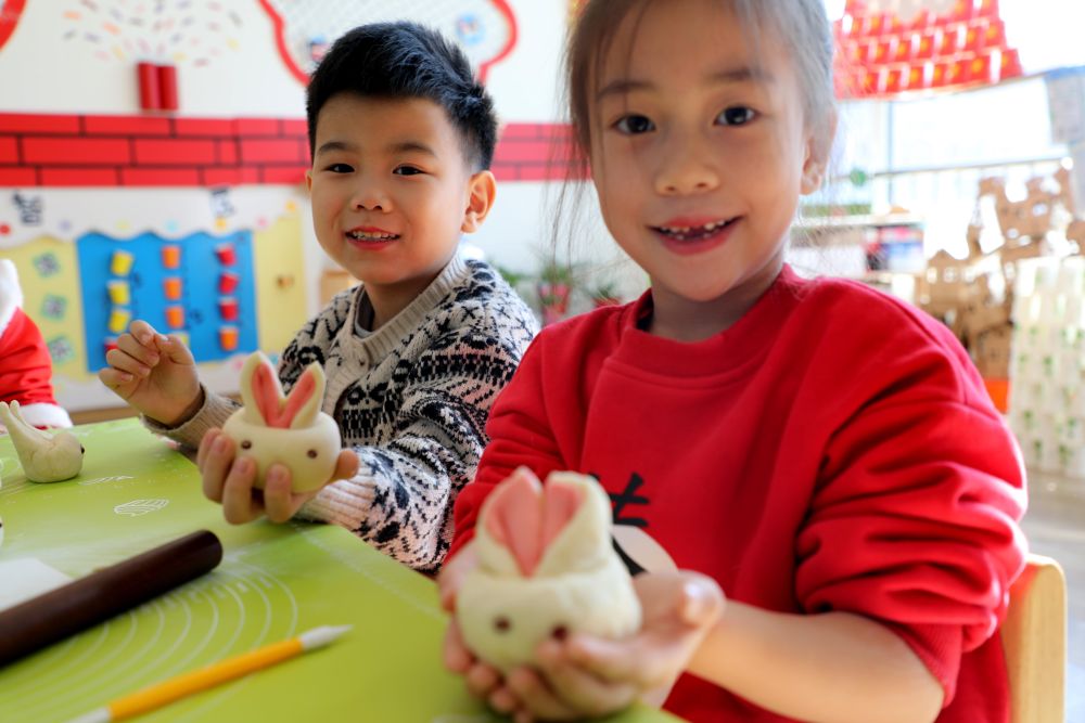 
上海中山医院黄牛代挂号电话票贩子号贩子网上预约挂号,住院检查加快,兔元素迎新春