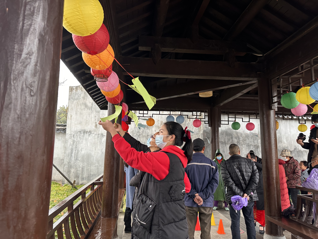 
广州中医院黄牛代挂号电话票贩子号贩子网上预约挂号,住院检查加快,新春走基层丨浙江嘉兴惠民送“福”