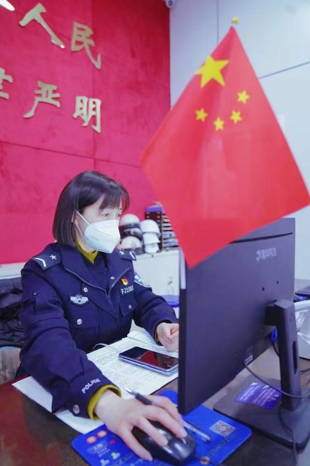 
江苏省肿瘤医院黄牛代挂号电话票贩子号贩子网上预约挂号,住院检查加快,【网络中国节·春节】东湖评论：守护万家灯火，书写平安中国