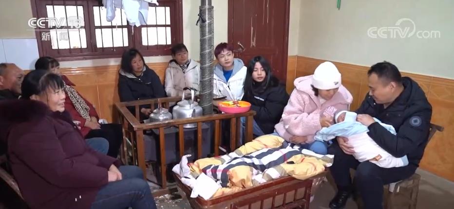 
上海肺科医院黄牛代挂号电话票贩子号贩子网上预约挂号,住院检查加快,过年 | 一张特别的全家福 一场特殊的团圆