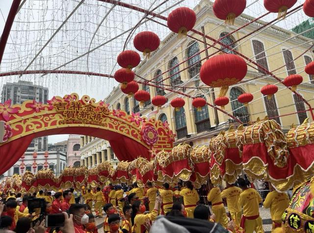 
南京市口腔医院黄牛代挂号电话票贩子号贩子网上预约挂号,住院检查加快,喜庆又热闹！澳门238米金龙献瑞迎兔年