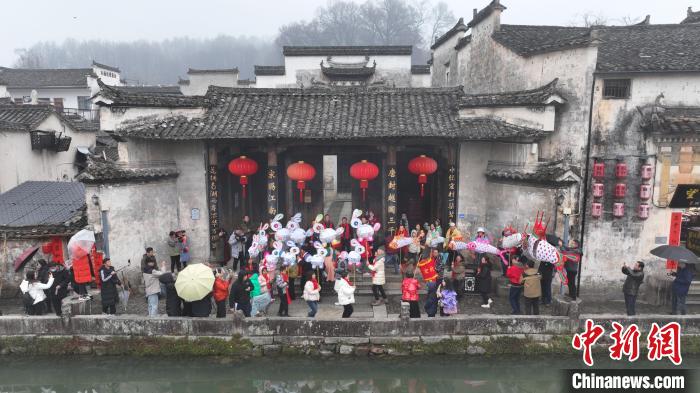
北京妇产医院黄牛代挂号电话票贩子号贩子网上预约挂号,住院检查加快,（新春走基层）民宿里过大年，黄山民宿产业领跑旅游业