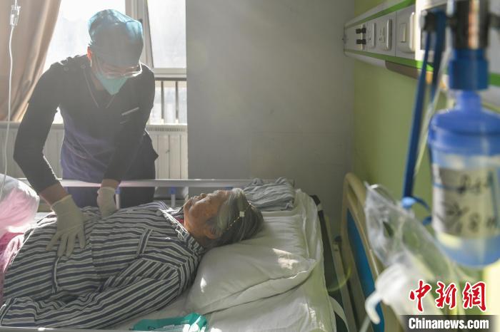 
广东省人民医院黄牛代挂号电话票贩子号贩子网上预约挂号,住院检查加快,基层医疗机构春节不停诊 北京助市民“康复在社区”