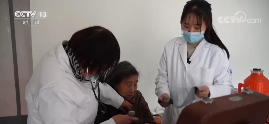 
北京中日友好医院黄牛代挂号电话票贩子号贩子网上预约挂号,住院检查加快,医务人员坚守一线 保障节日期间群众医疗服务需求