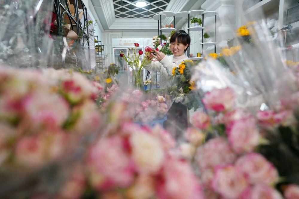 
西安市儿童医院黄牛代挂号电话票贩子号贩子网上预约挂号,住院检查加快,新华全媒+|镜头里的中国年：兔年第一天的中国