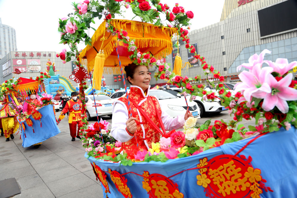 
西安市儿童医院黄牛代挂号电话票贩子号贩子网上预约挂号,住院检查加快,新华全媒+|镜头里的中国年：兔年第一天的中国