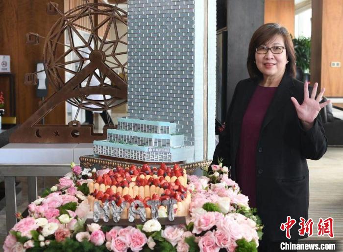
广州中山眼科医院黄牛代挂号电话票贩子号贩子网上预约挂号,住院检查加快,（新春走基层）六旬台商在长春八过除夕：他乡变家乡