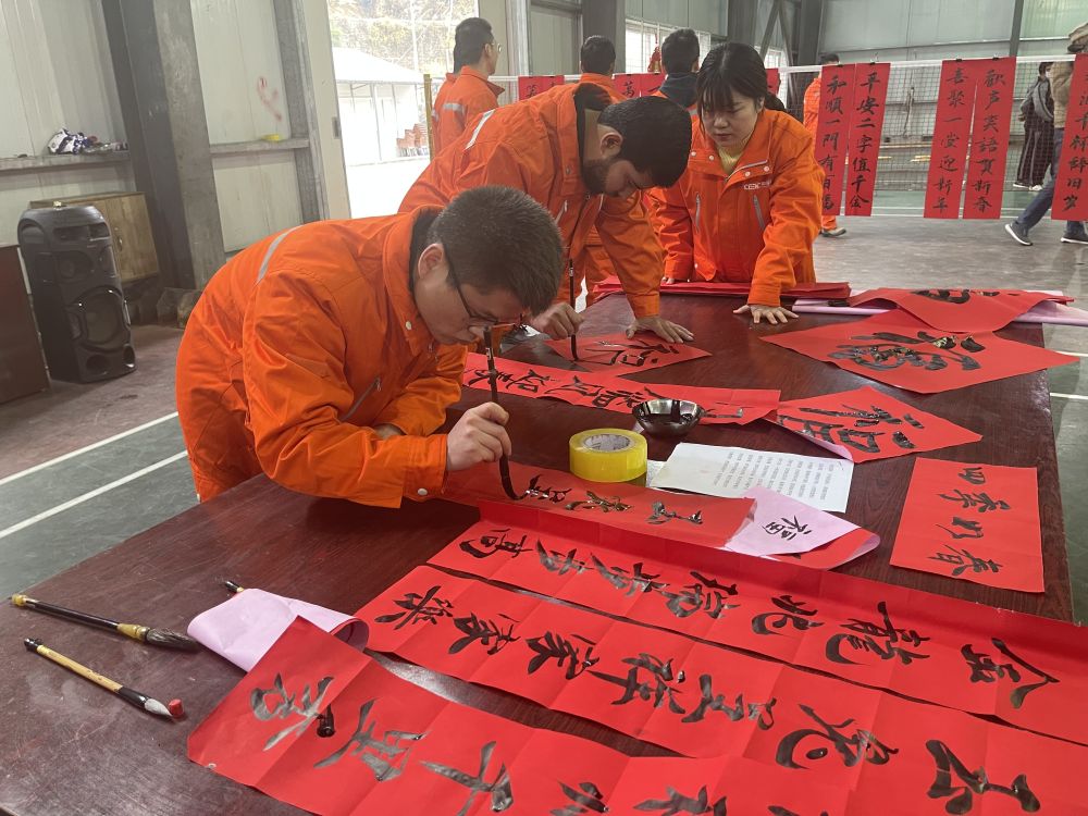 
北京302医院黄牛代挂号电话票贩子号贩子网上预约挂号,住院检查加快,稳步有序推动高质量工程——记春节在巴基斯坦坚守岗位的中国水电站建设者