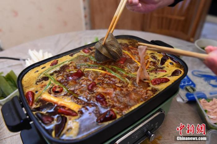 
杭州市第一人民医院黄牛代挂号电话票贩子号贩子网上预约挂号,住院检查加快,【寻味中华】重庆火锅：涮得了山珍海味 烫得了边角碎料