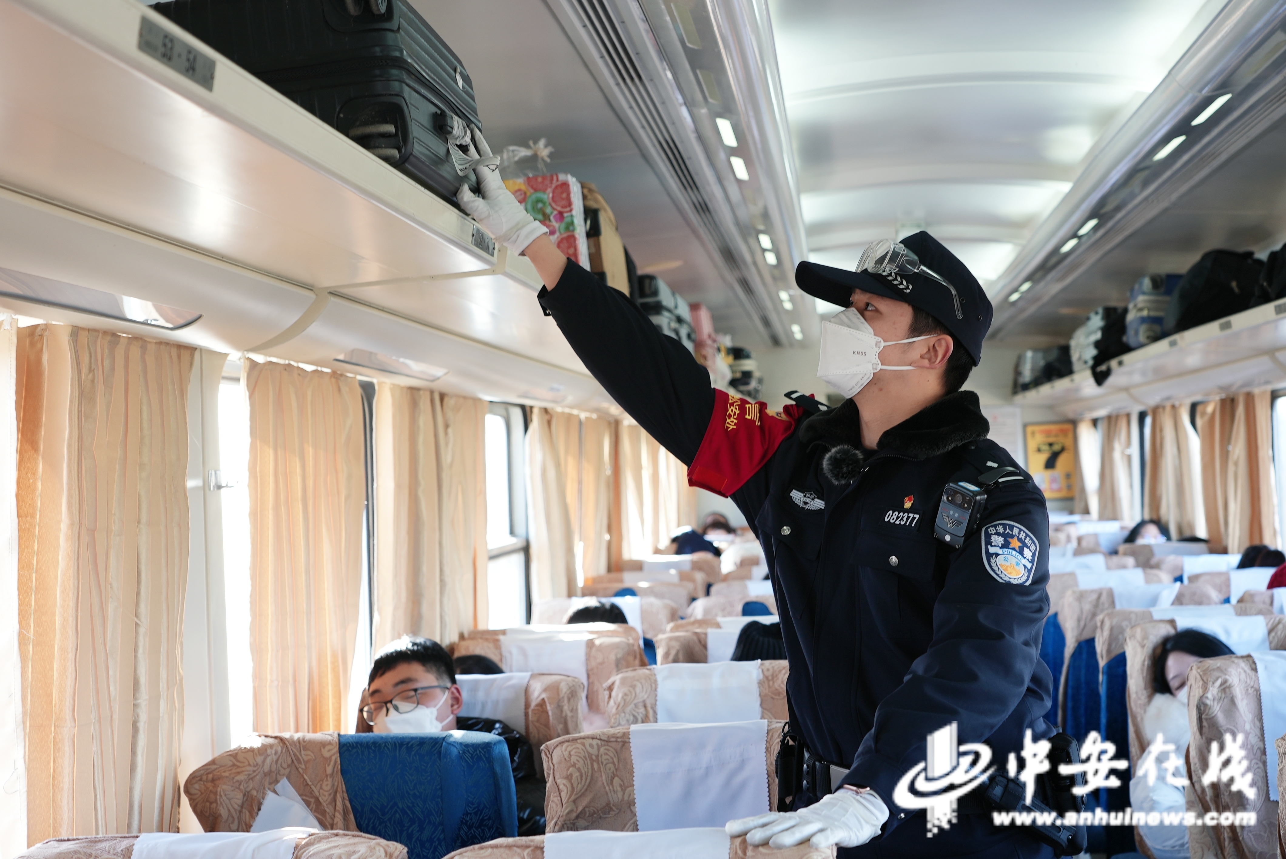 
杭州各大医院黄牛代挂号电话票贩子号贩子网上预约挂号,住院检查加快,过年｜下一站，回家！