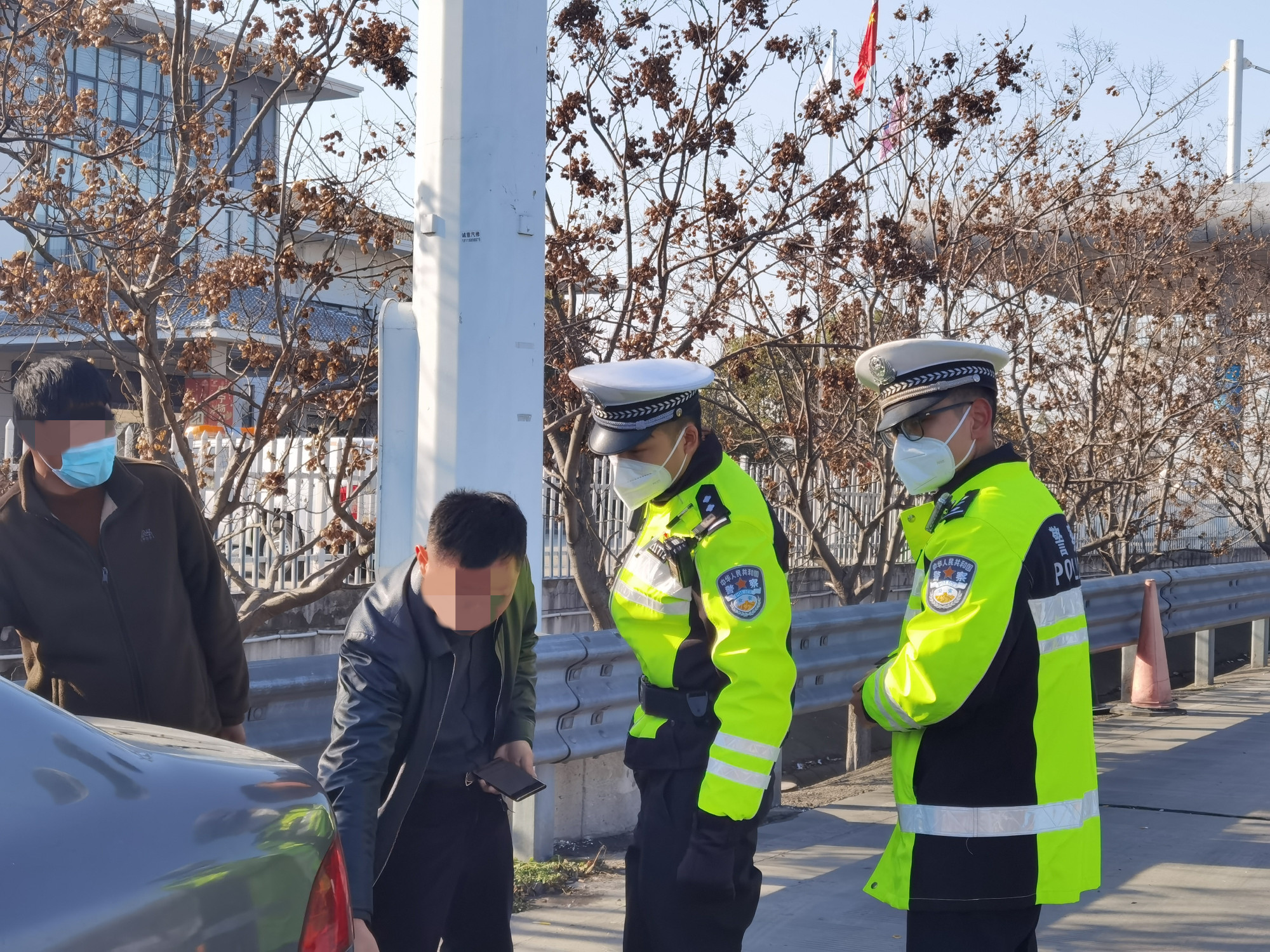 
北京鼓楼医院孙凌云黄牛代挂号电话票贩子号贩子网上预约挂号,住院检查加快,新春走基层·我在他乡挺好的丨春运平安路的守护人