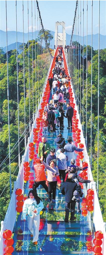 
杭州市富阳中医骨伤医院黄牛代挂号电话票贩子号贩子网上预约挂号,住院检查加快,春节出游乐融融