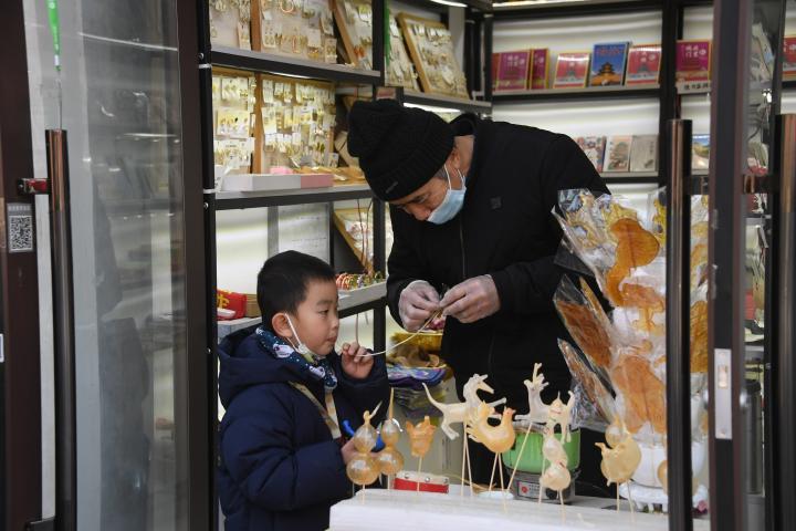 
东部战区总医院黄牛代挂号电话票贩子号贩子网上预约挂号,住院检查加快,特写：“熟悉的味道回来了”——品味京城年俗“大餐”