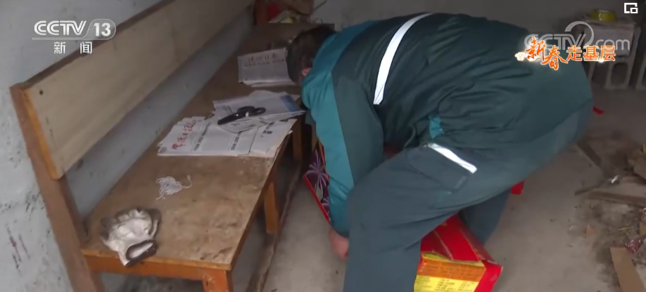 
浙江第二医院黄牛代挂号电话票贩子号贩子网上预约挂号,住院检查加快,过年 | 坚守大山33年的“天梯信使” 见证山村巨变
