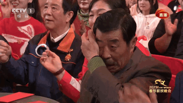 
二龙路肛肠医院黄牛代挂号电话票贩子号贩子网上预约挂号,住院检查加快,“班长让我上春晚……”一个持续了40年的任务
