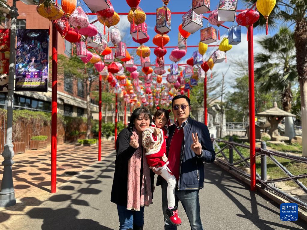 
广州市妇女儿童医疗中心黄牛代挂号电话票贩子号贩子网上预约挂号,住院检查加快,在大陆过春节 台胞感受浓浓年味