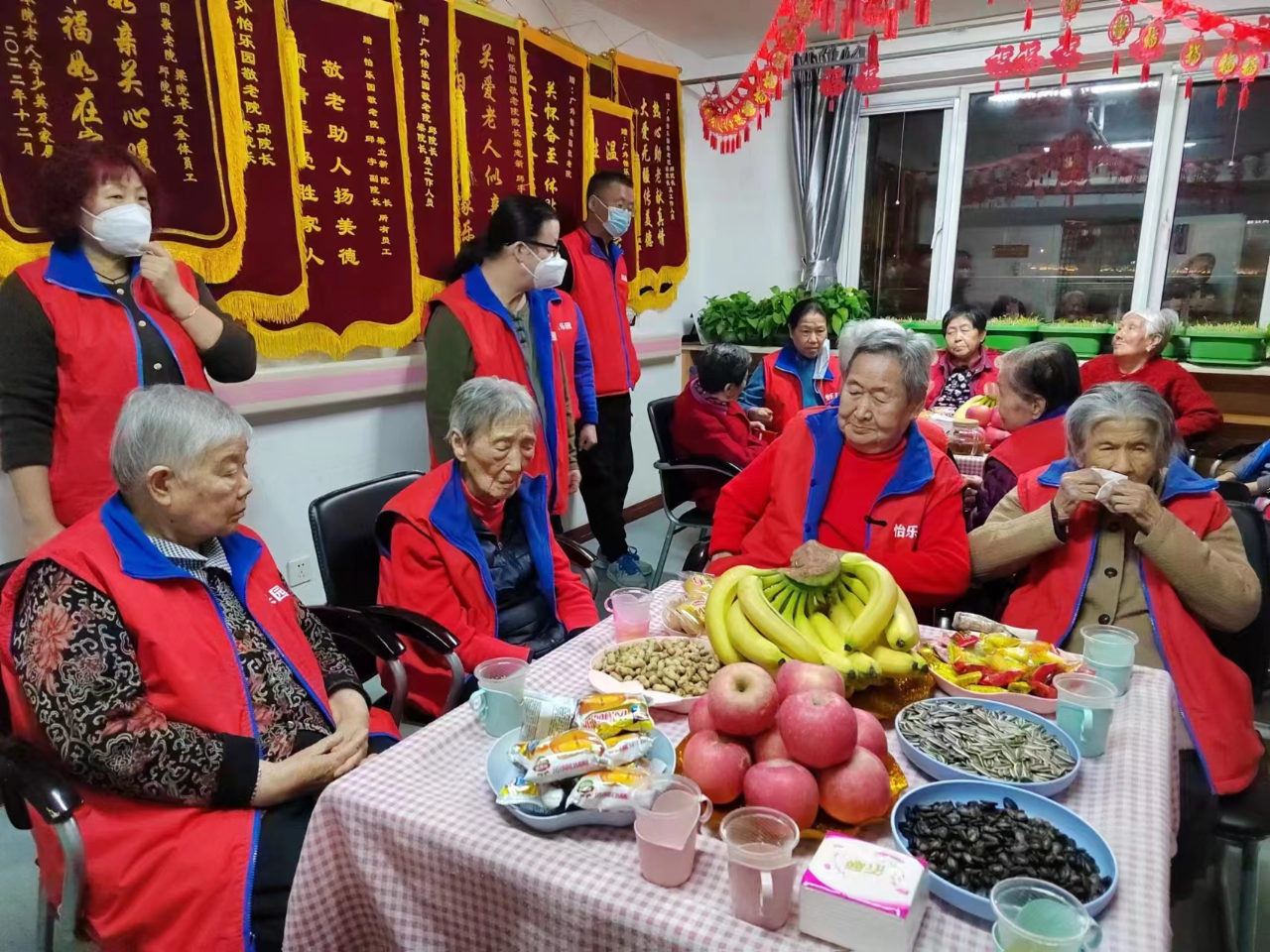 
江苏省中西医结合医院黄牛代挂号电话票贩子号贩子网上预约挂号,住院检查加快,新春走基层｜养老院里的“幼儿园园长”