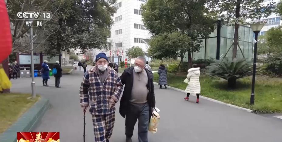 
沈阳医大二院黄牛代挂号电话票贩子号贩子网上预约挂号,住院检查加快,各地新冠感染患者陆续康复出院