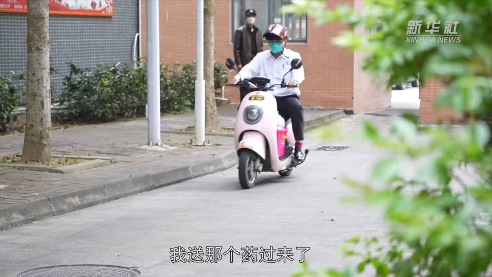 
上海瑞金医院黄牛代挂号电话票贩子号贩子网上预约挂号,住院检查加快,新华全媒+｜冬日里的暖心药汤