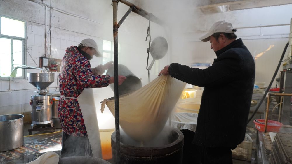 
上海儿科医院黄牛代挂号电话票贩子号贩子网上预约挂号,住院检查加快,新春走基层丨湖北石牌镇：“豆腐郎”磨出新的“豆腐经”