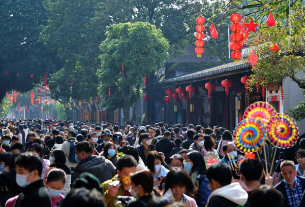 
北京北大口腔医院黄牛代挂号电话票贩子号贩子网上预约挂号,住院检查加快,境外媒体：中国春节热闹非凡消费猛增