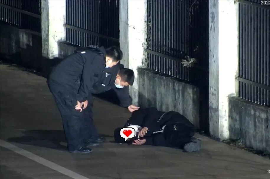 
杭州市妇幼保健院黄牛代挂号电话票贩子号贩子网上预约挂号,住院检查加快,男子失去意识前拨通110，留下模糊不清的几个字……