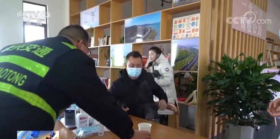 
杭州市一医院黄牛代挂号电话票贩子号贩子网上预约挂号,住院检查加快,各地做好暖心服务 返程路更温暖顺畅