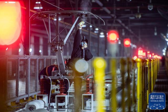 
上海第十人民医院黄牛代挂号电话票贩子号贩子网上预约挂号,住院检查加快,“陆地舰队”整装待发