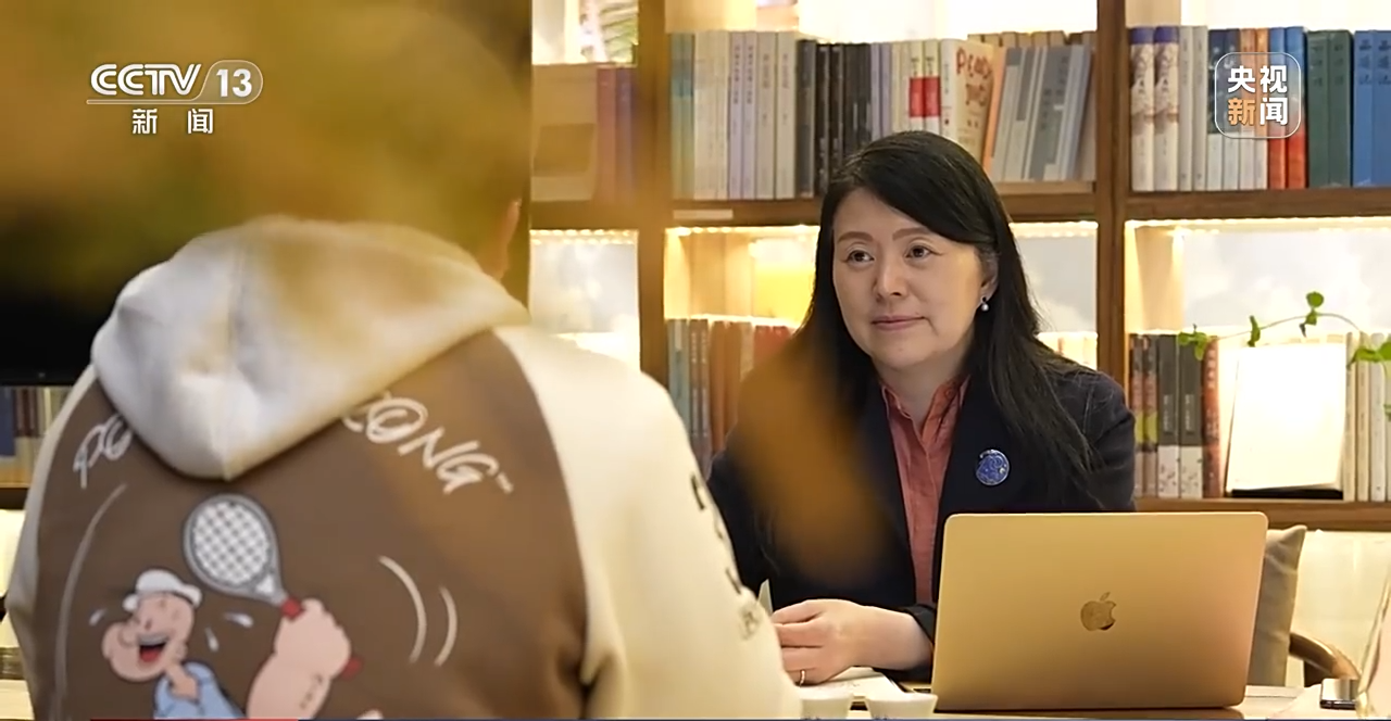 
杭州市富阳中医骨伤医院黄牛代挂号电话票贩子号贩子网上预约挂号,住院检查加快,这场没有硝烟的心理免疫战 她一直“在线”