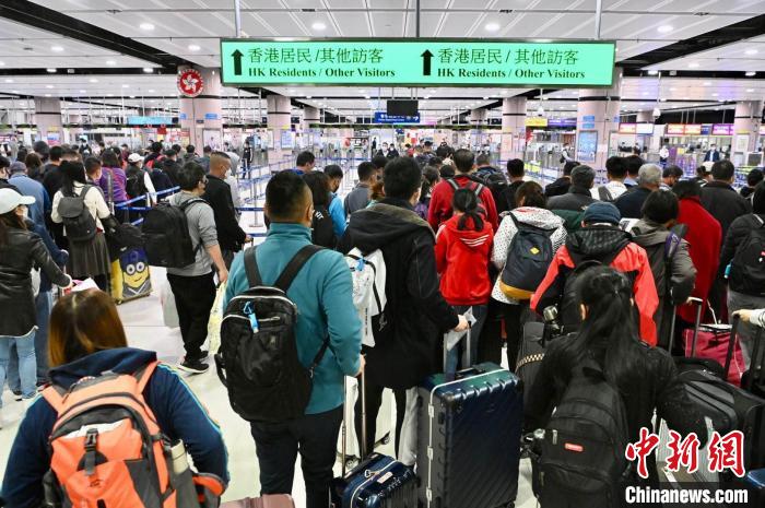 
北京八大处整形医院黄牛代挂号电话票贩子号贩子网上预约挂号,住院检查加快,香港与内地正式实施首阶段“通关”