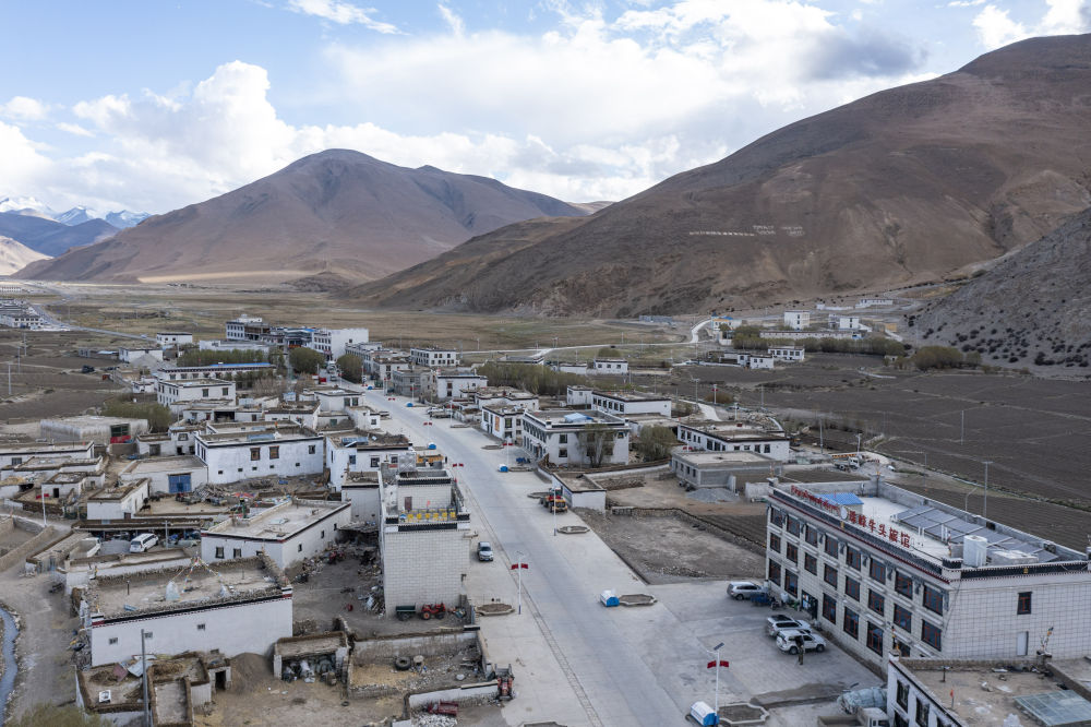 
成都华西医院黄牛代挂号电话票贩子号贩子网上预约挂号,住院检查加快,我在现场·照片背后的故事｜珠峰纪行：那些与山共生的人