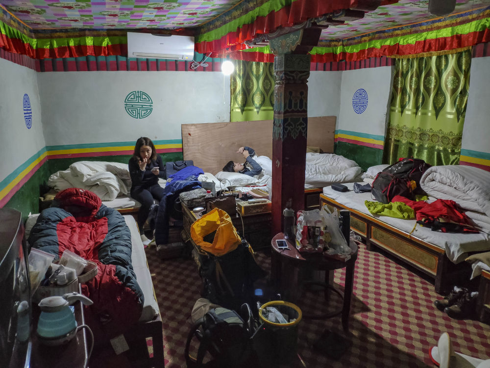 
成都华西医院黄牛代挂号电话票贩子号贩子网上预约挂号,住院检查加快,我在现场·照片背后的故事｜珠峰纪行：那些与山共生的人