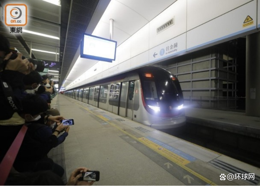 
北医六院黄牛代挂号电话票贩子号贩子网上预约挂号,住院检查加快,港媒：港铁东铁线头班列车抵达落马洲站，乘客等待“过关”赴内地